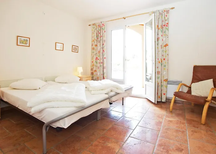 Stunning In Sur Vernazobre Prades-sur-Vernazobre
